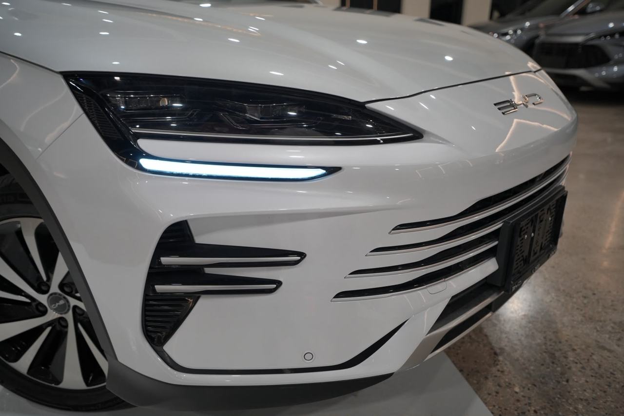 BYD Sealion 7