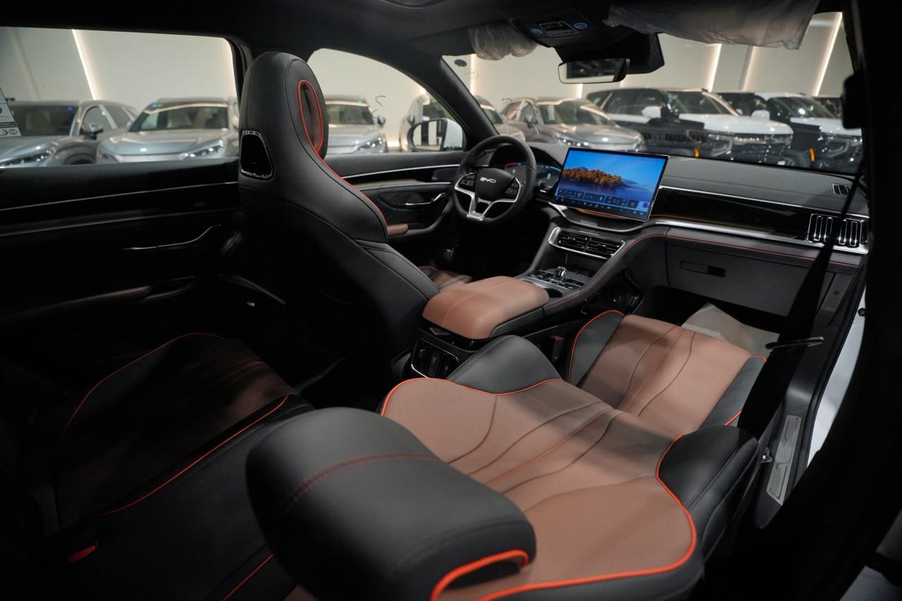 BYD Sealion 7