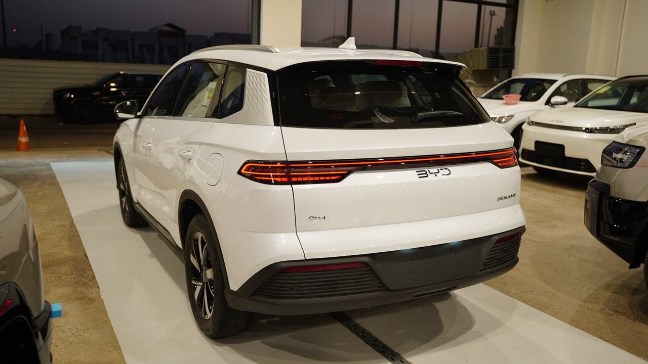BYD Sealion 5