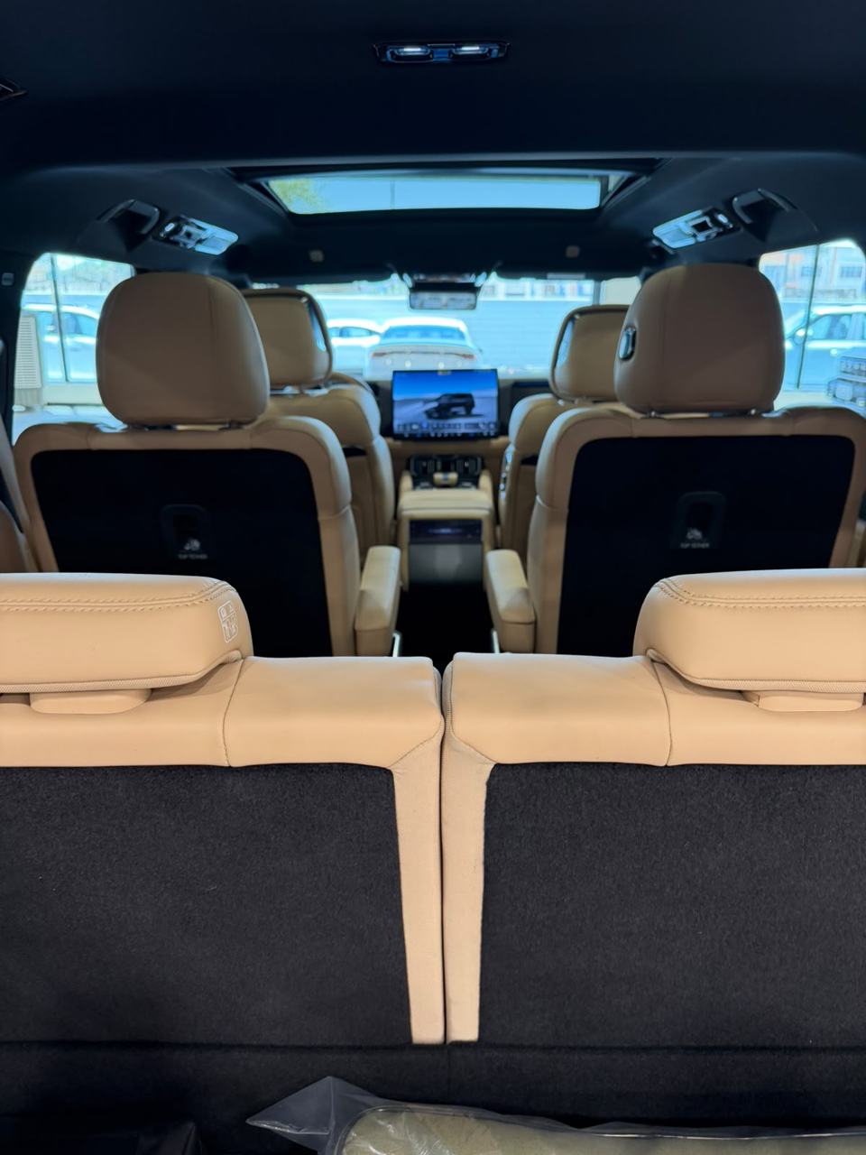 Denza B8 - Standard – bench seats